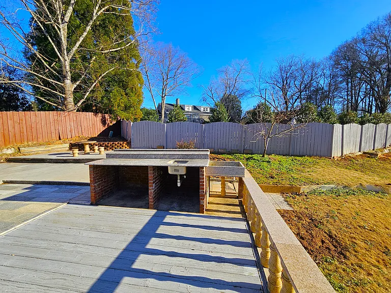 7 Bushberry Way — Photo 33