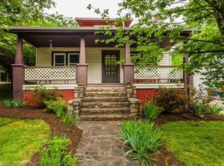 221 Sulphur Springs Rd, Asheville, NC 28806