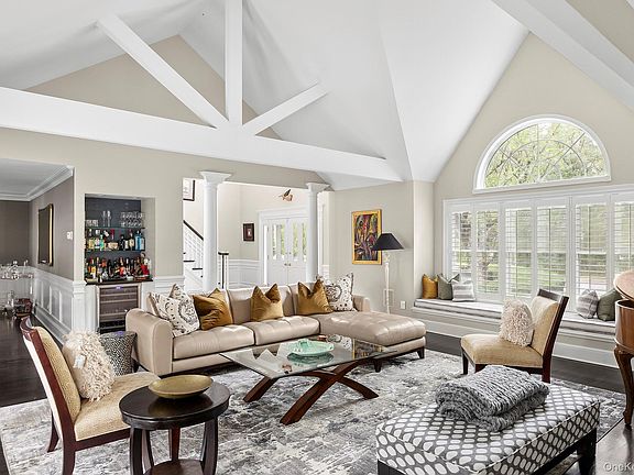 4th image of 4 Saddlebrook Lane