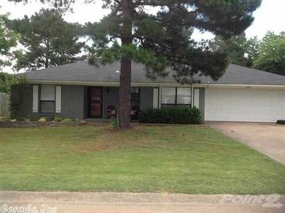 2810 Bruce St, Conway, AR, 72034