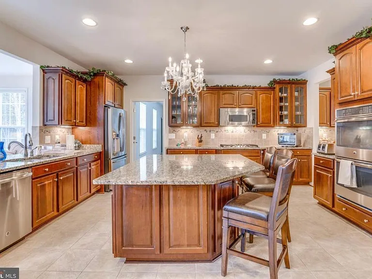 41613 Chalk Ln — Photo 16