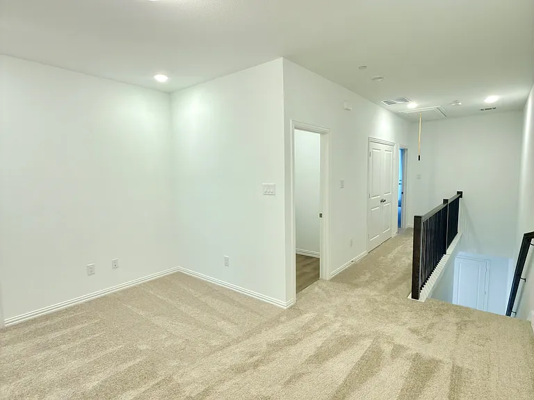 1175 Doris May Dr — Photo 25
