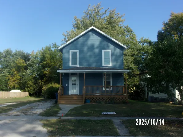 466 E Cherry St, Watseka, IL 60970