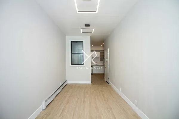 Rented by Yaffa Realty LLC | media 9