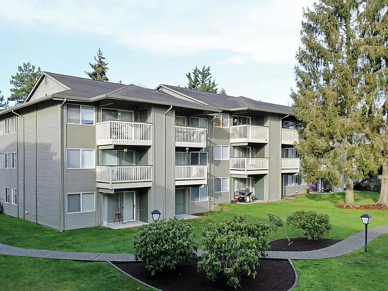 Bluffs at Evergreen — Photo 12