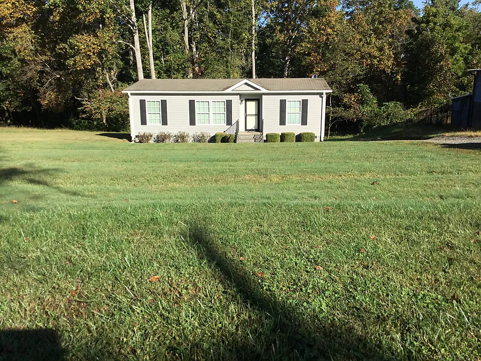 22 E Porter Rd