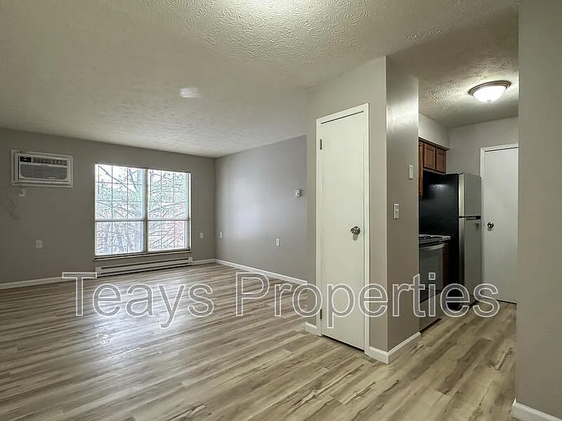1 bed, 1.0 bath, $800 — Photo 3