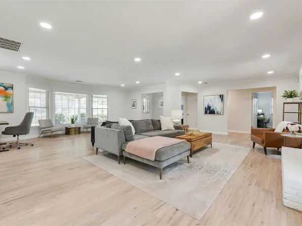 2924 Huntleigh Dr, Oklahoma City, OK 73120