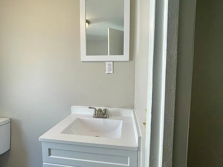 100 Mastin Lake Way NE — Photo 9