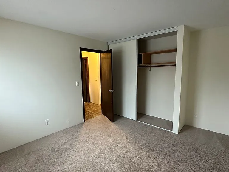 2655 Colfax Ave S — Photo 5
