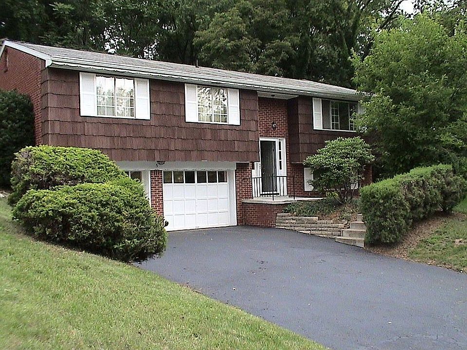 5 Camden Dr
