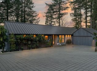 5202 SW Burton Dr, Portland, OR