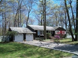 3 Conestoga Ct, Franklin Lakes, NJ 07417