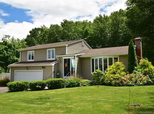207 Carriage Dr, Berlin, CT 06037
