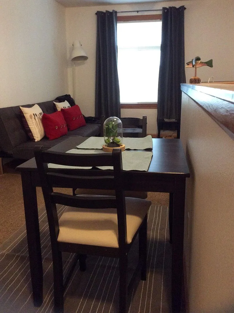 Cowen Park Apartments — Photo 4