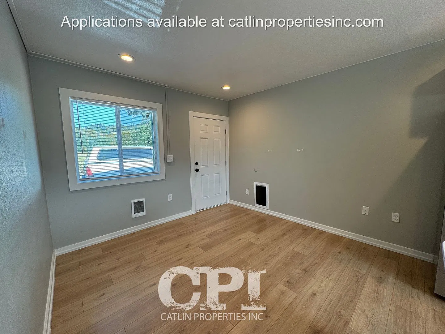 5824 Ocean Beach Hwy #B (located behind main home) - Longview, WA — Photo 4