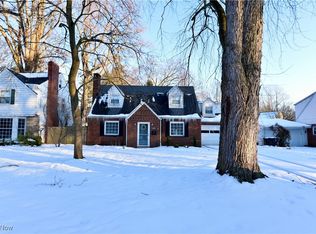 215 Elmdale Ave, Akron, OH 44313