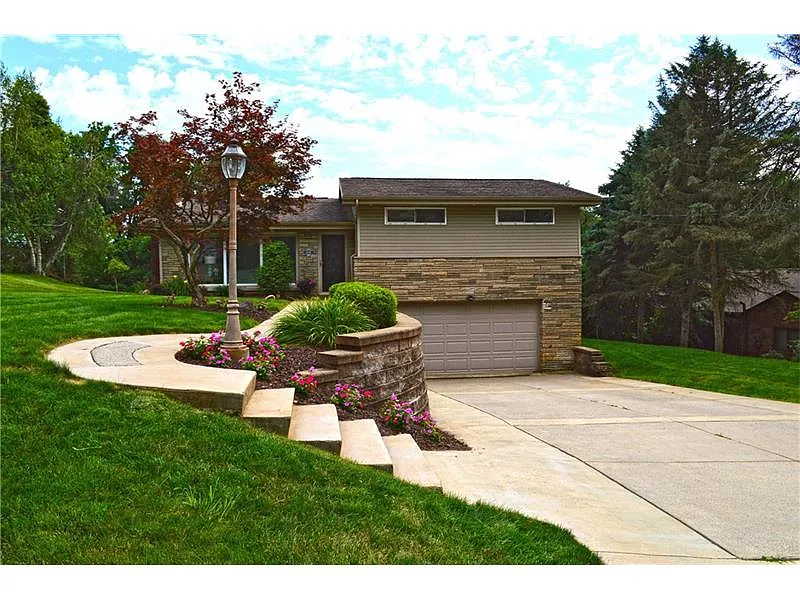 1206 Cocker Dr photo 1
