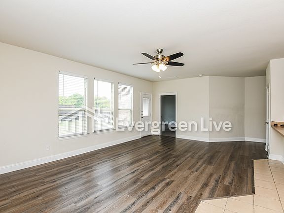 5th image of 11321 Denet Creek Ln