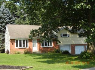 2747 Valley Dr, Lancaster, PA 17603