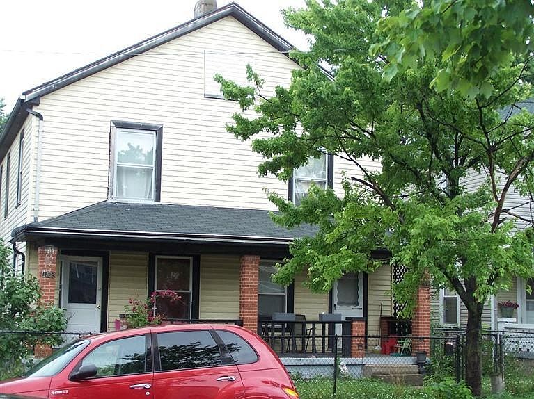 2nd image of 1609 Mack Ave