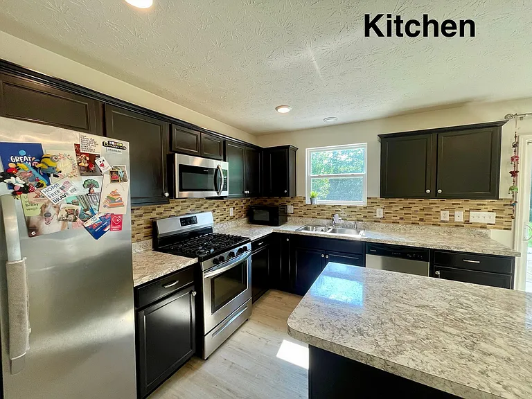 4464 Averly Park Cir — Photo 7