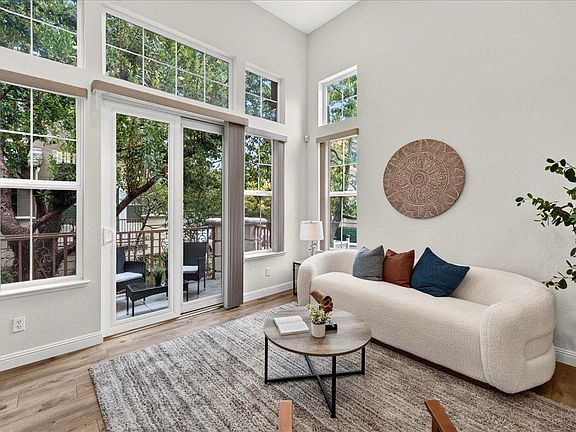 5th image of 4053 Crandall Cir