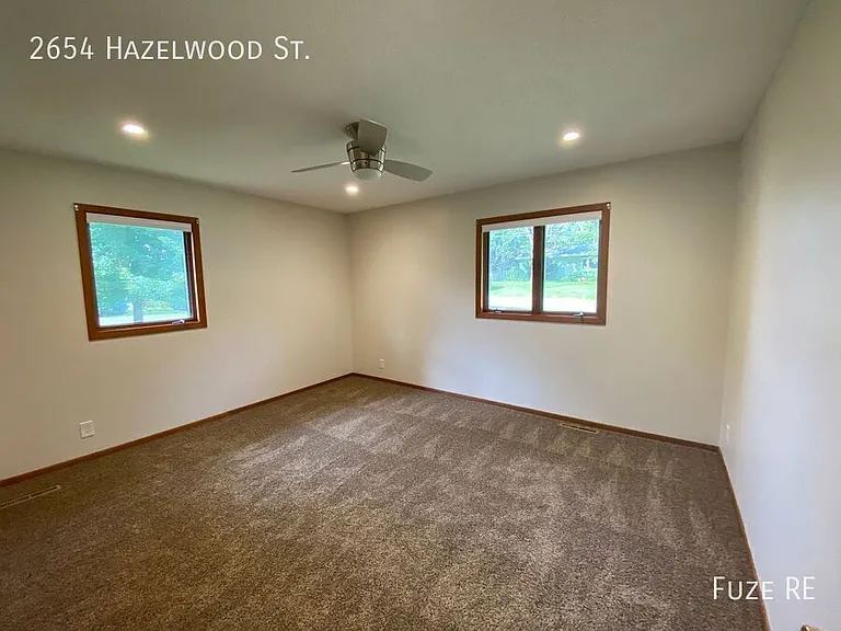 2654 Hazelwood St N — Photo 19