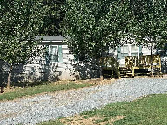 2nd image of 187 Maxine Rd