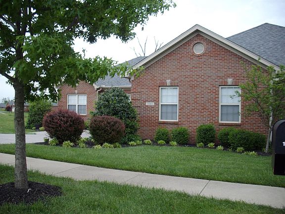 4th image of 1103 Leawood Dr #114