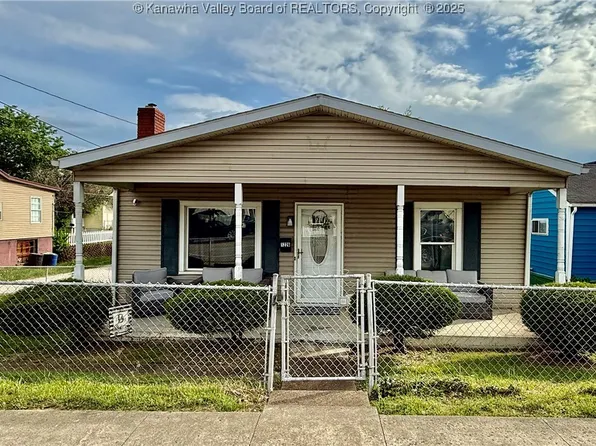 1226 Oak St, Kenova, WV 25530