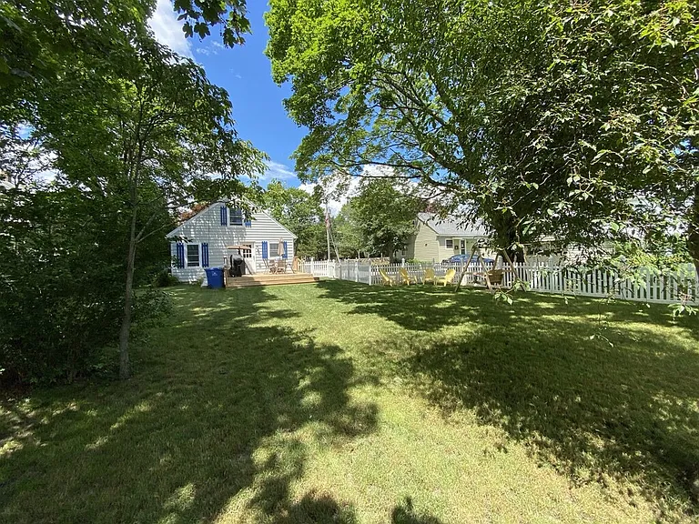 71 New London Rd — Photo 8