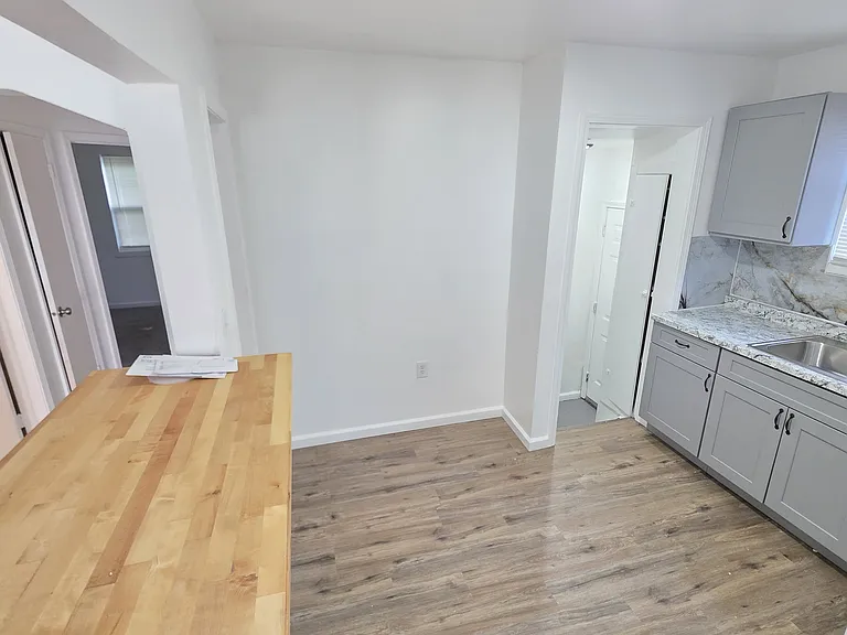 11415 Auburn St — Photo 9