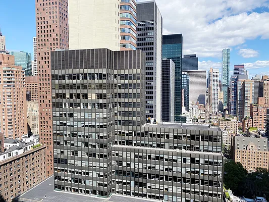Sold by ZEMU REALTY | media 7