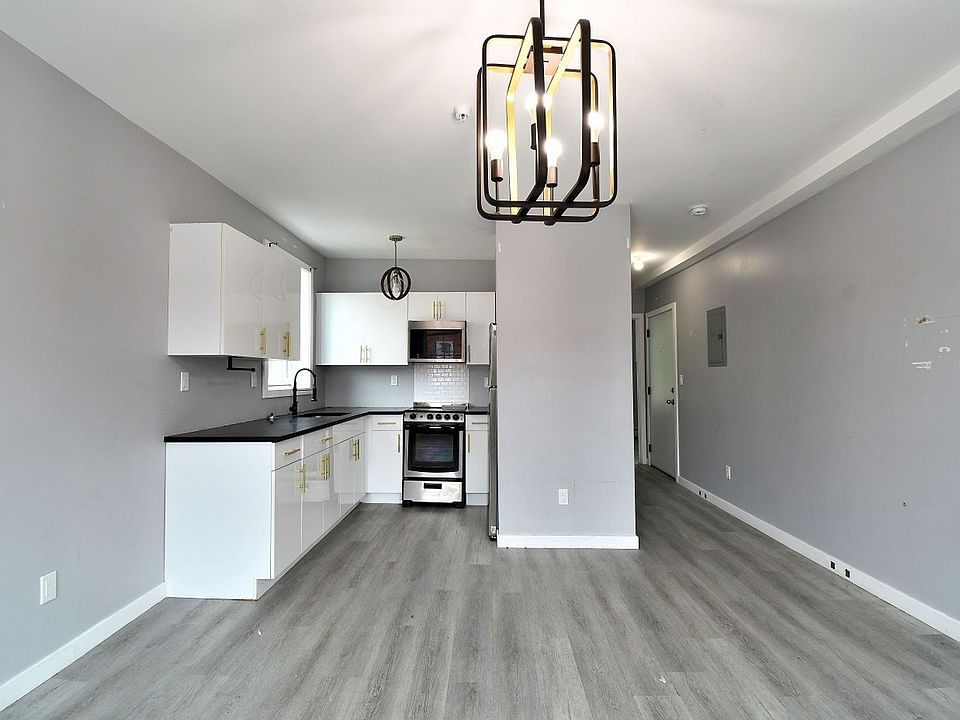 1st image of 36 Liberty St Floor 2