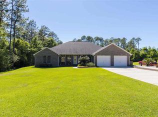 3194 Lake Suzanne Dr, Cantonment, FL 32533