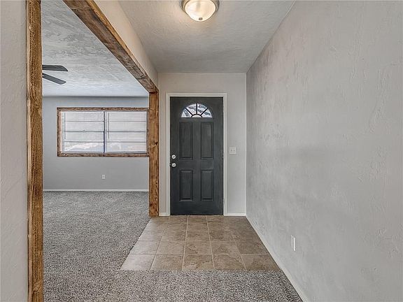 5th image of 1208 W Havenwood Dr
