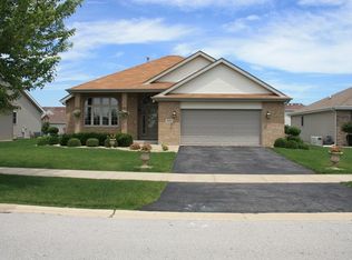 431 Hunters Dr, Beecher, IL 60401