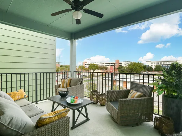 310 W Evergreen St #127, San Antonio, TX 78212