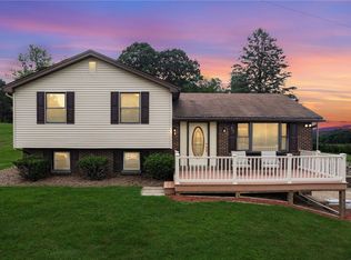 732 Valley View Rd, Eighty Four, PA 15330