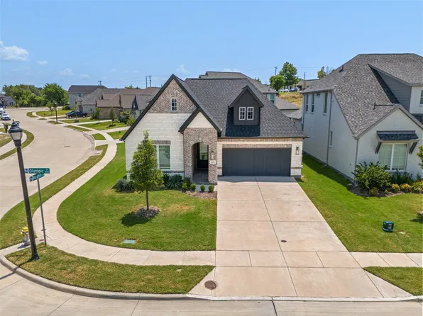1051 Olympic Dr, Rockwall, TX 75087