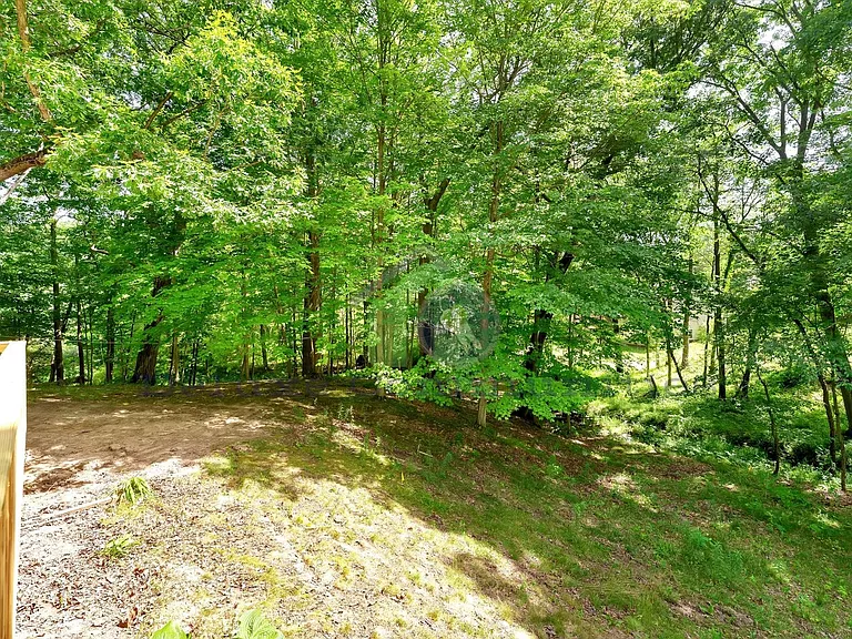2660 Blackberry Ln NE — Photo 48