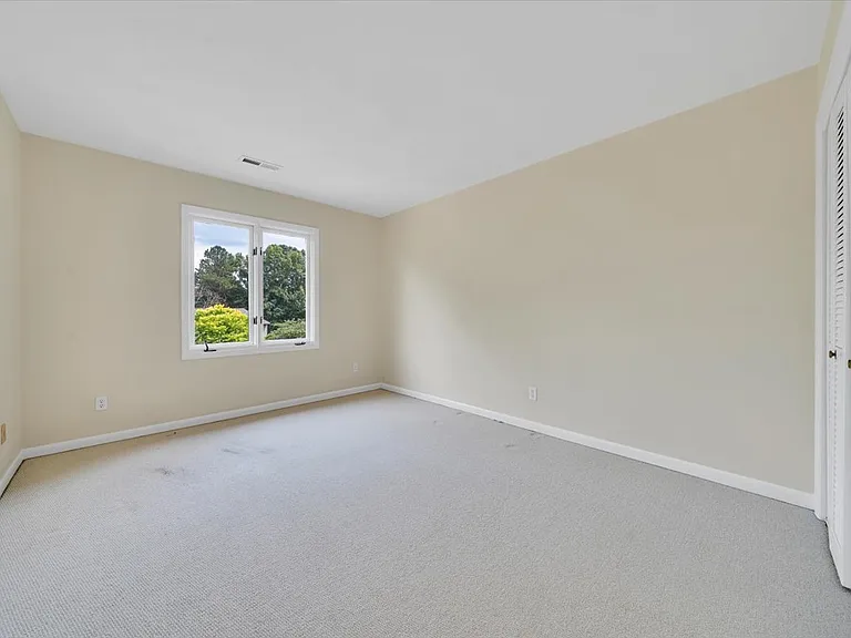 3420 Londonderry Ct — Photo 14