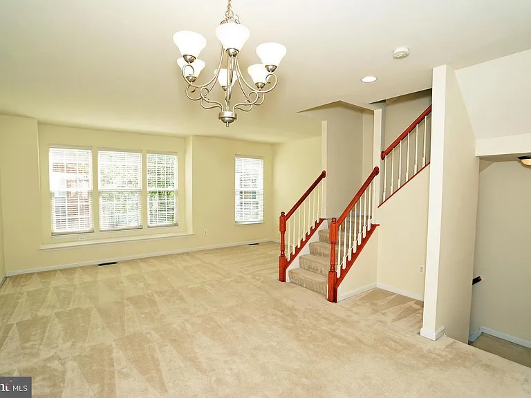 2303 Huntington Station Ct — Photo 6