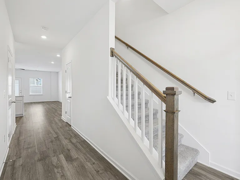 Dartford Townhomes — Photo 12