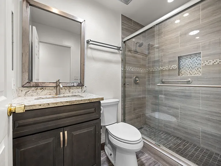 5892 Oak Meadow Dr — Photo 20