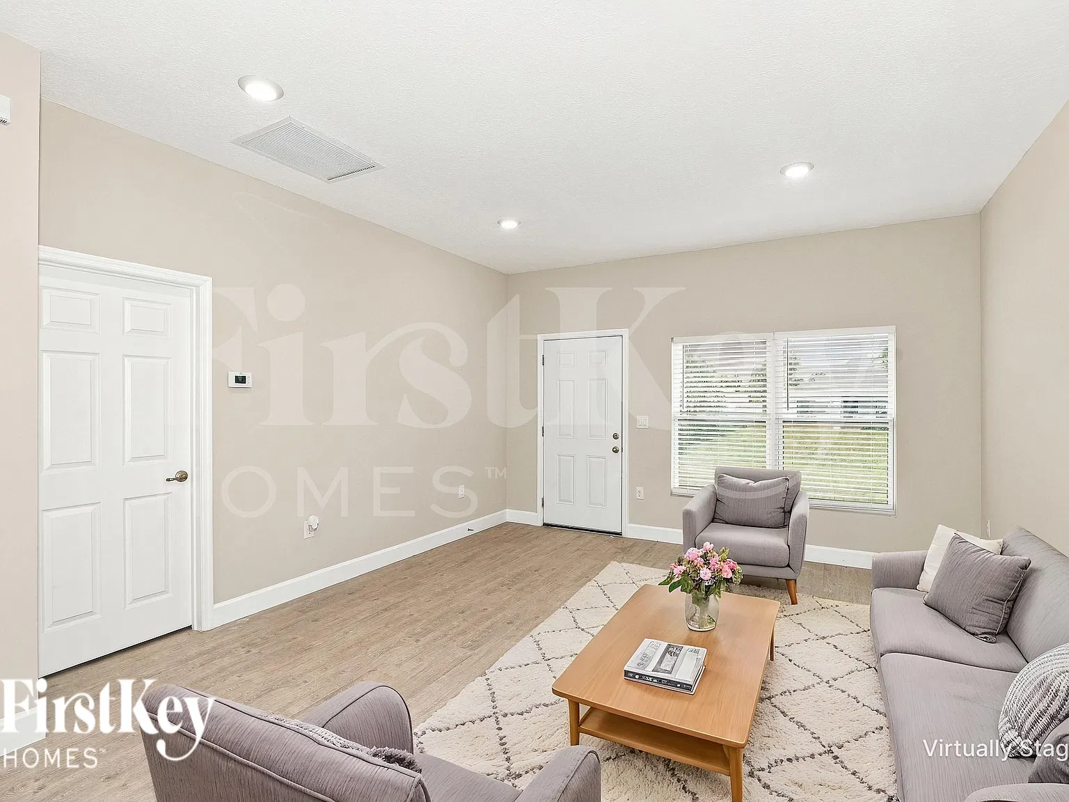 4 bed, 3.0 bath, 1850 sqft, $2,120 — Photo 3