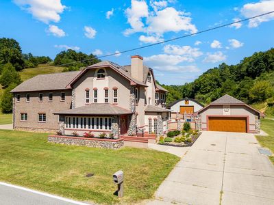 1915 Green Valley Rd, Huntington, WV, 25701