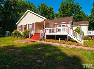 101 Dianes Ln, Hillsborough, NC 27278