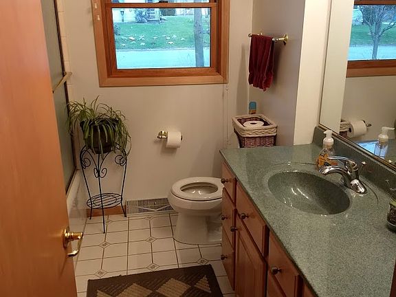 full upper bath